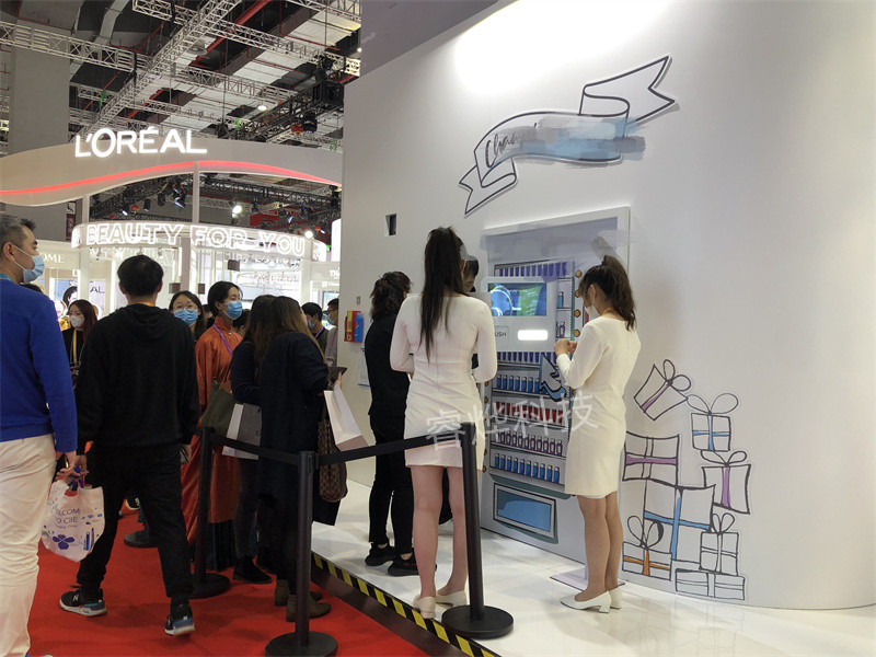 智能无人自动售货机,未来新零售发展趋势!